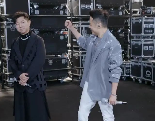 黄征胡海泉,黄征胡海泉奔跑现场