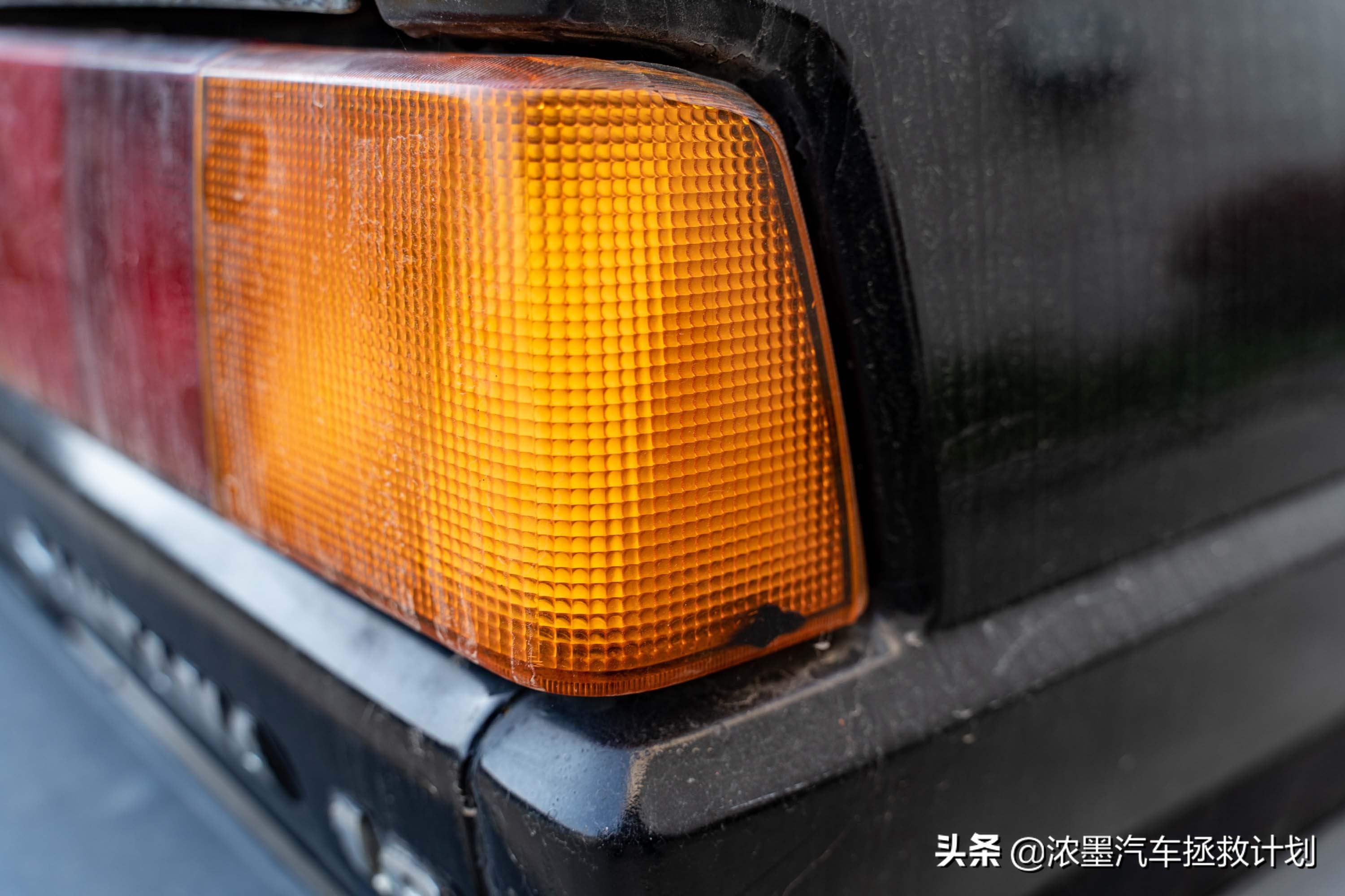 「妙手生花」重建一台战损级桑塔纳，带给它历经千般后的华丽重生