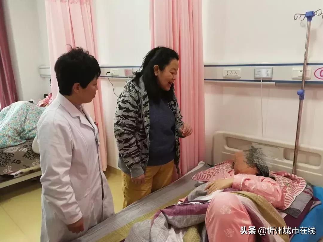 乳腺科专家定期坐诊,乳腺专家北京