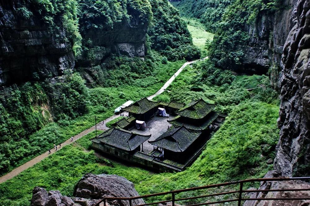 三维世界已经容不下重庆了