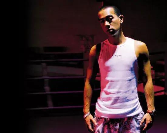 知名女星被爆出轨,陈小春被爆出轨应采儿一句话回应