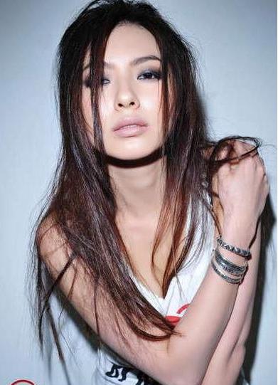 向佐的七段恋情,向佐自曝谈过7段恋爱