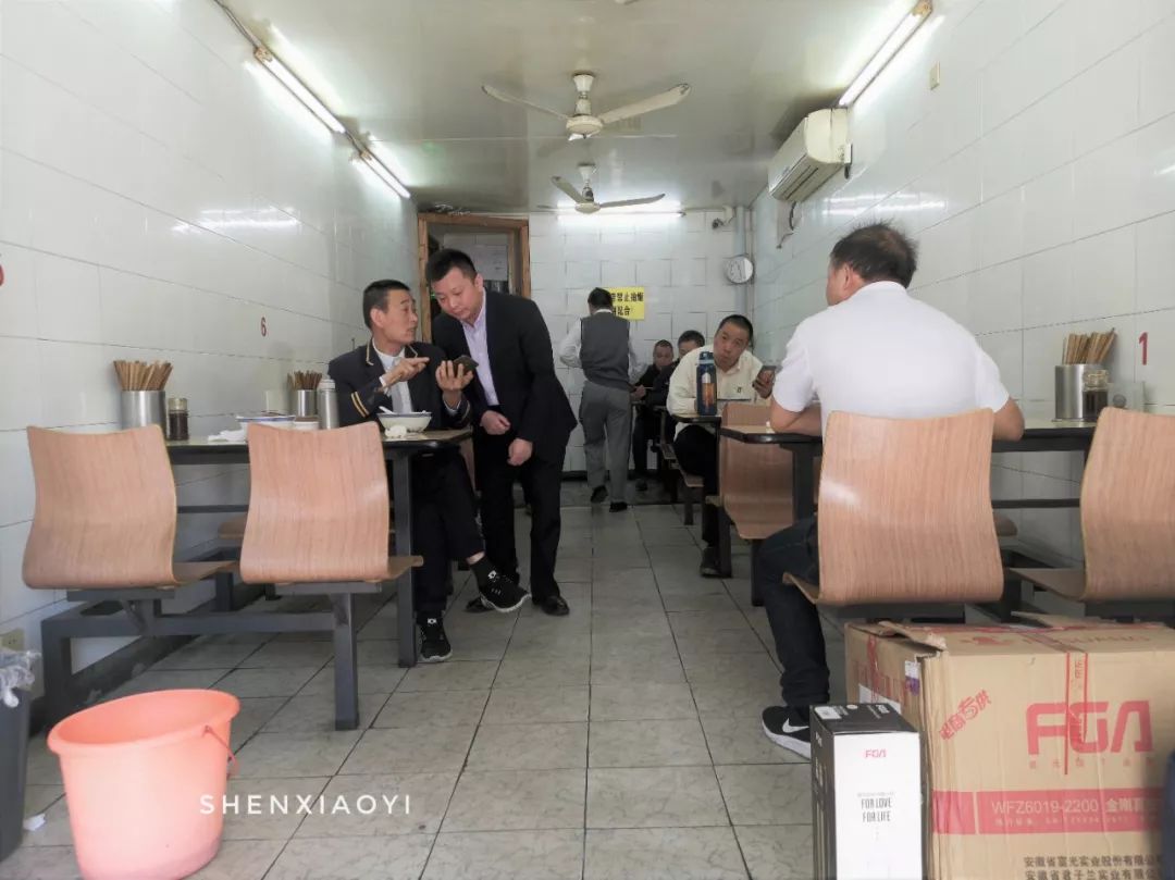 探访200家店总结出网红店5大套路,探访5平方店面