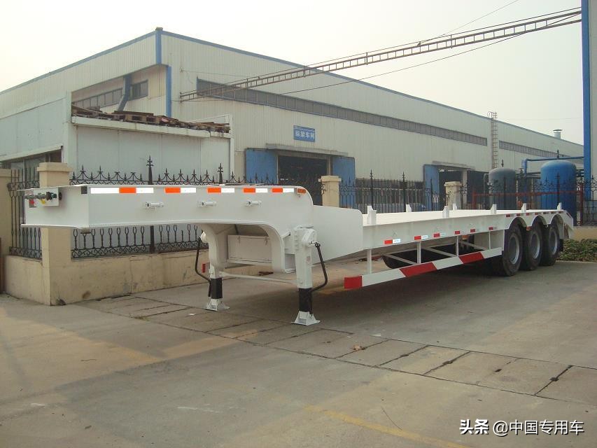 中集东岳13米平板重型挂车,中集东岳13米侧翻自卸半挂车