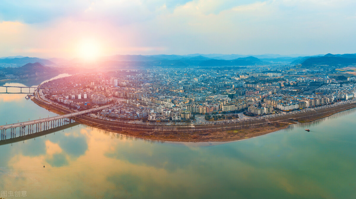 四川各城市消费水平和收入排名,绵阳市消费排名