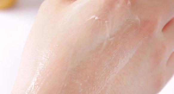 囤防晒霜推荐哪款最好用,母亲节送防晒霜