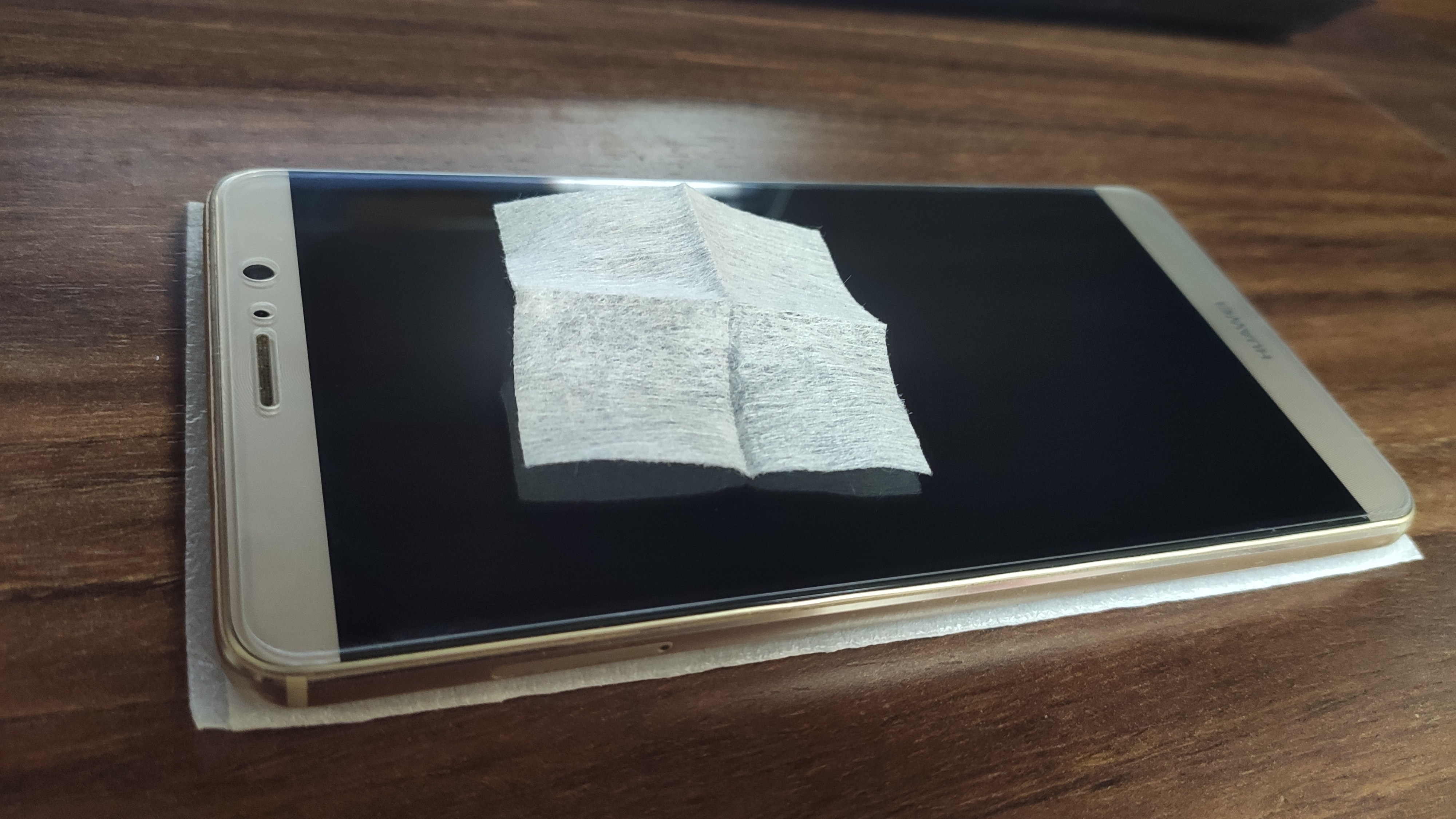 手机贴膜怎么贴教程,手机贴膜教程手把手教你贴膜