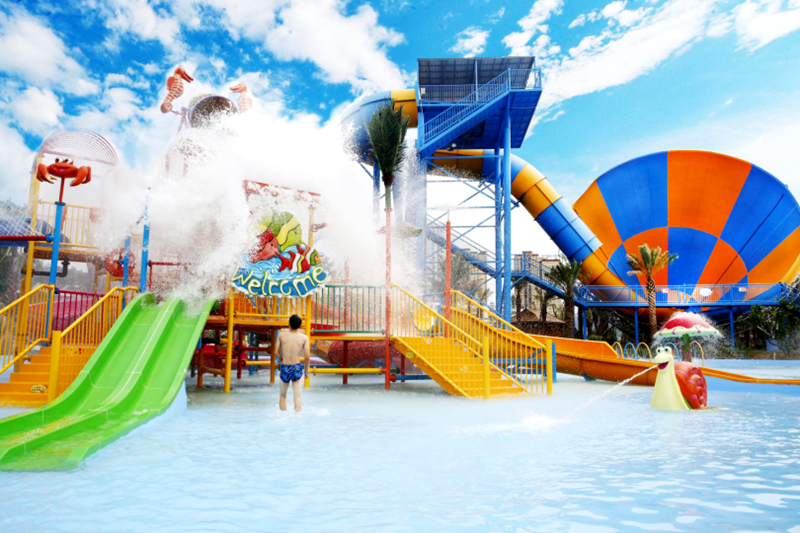 梵净山红云金顶往下看,贵州铜仁梵净山老金顶