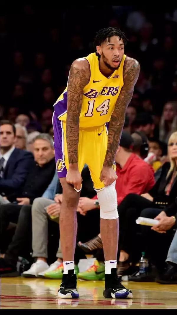 蜘蛛侠的签名鞋:AdidasTheD.O.NIssue1