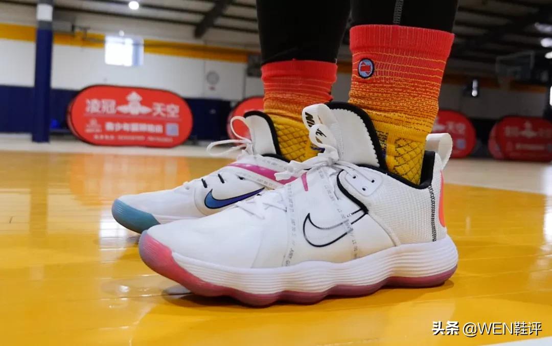 近千元的休闲鞋,排球鞋推荐性价比高的篮球鞋