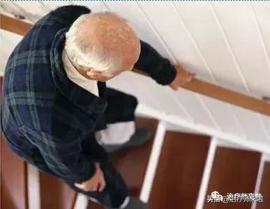 膝关节置换术后康复病历模板,做了膝关节置换术后康复视频