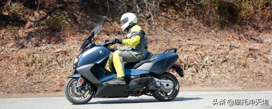 宝马踏板车650gt适合摩旅吗,宝马踏板650旅行版最新款