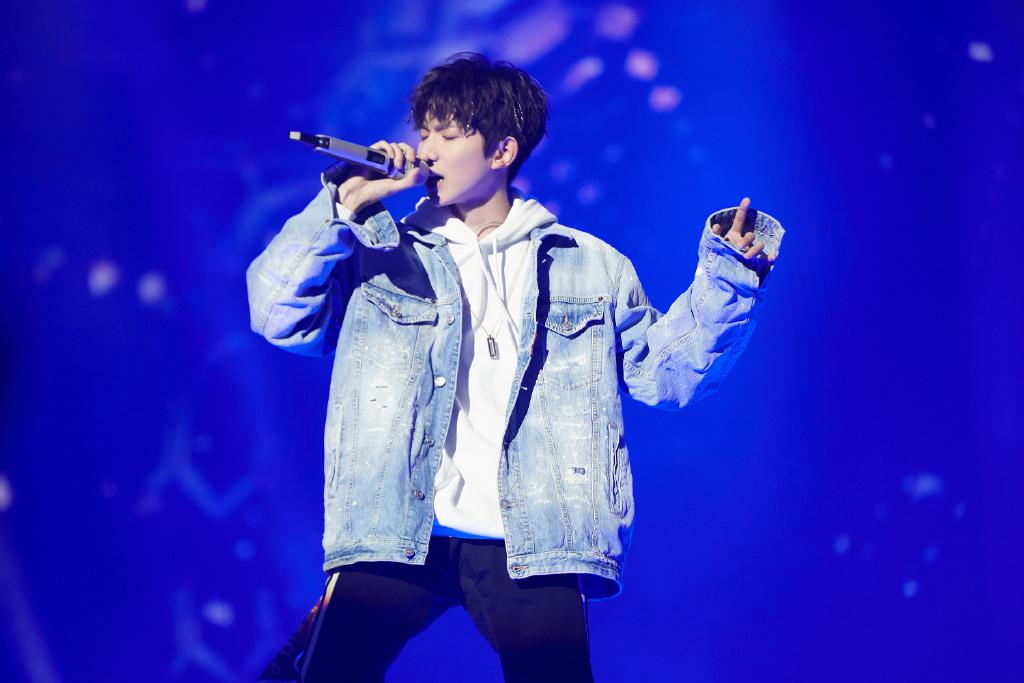 王源拥有另一种身份，TFBOYS面临解散？我们来看经纪公司怎么说