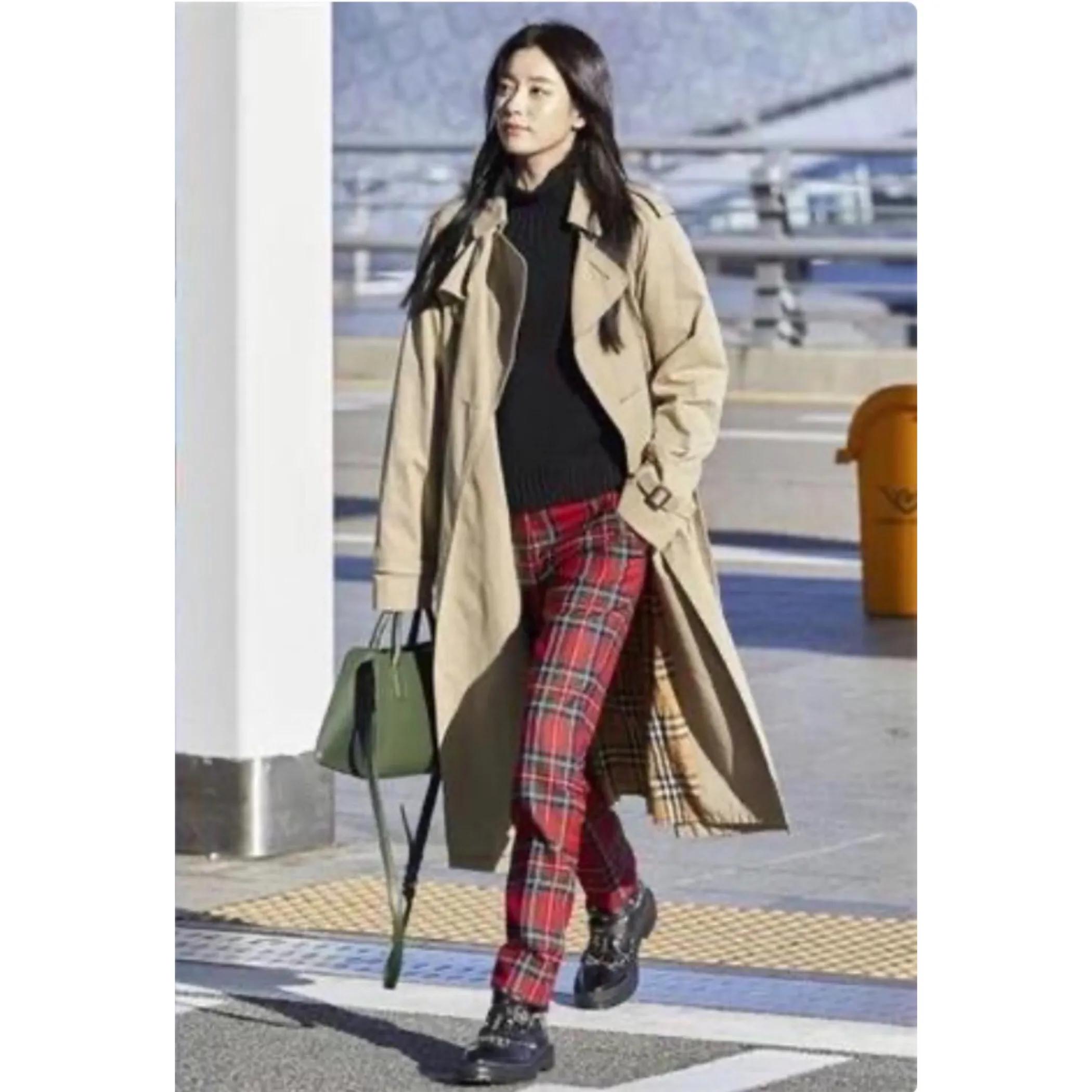 怎样选择巴宝莉女士风衣经典款,巴宝莉风衣男士穿搭指南