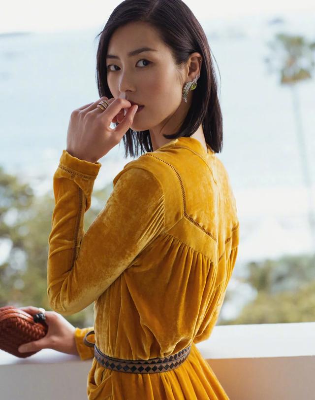 秋冬必备打底衫,温暖时髦又文艺,成为gai上最靓的女仔