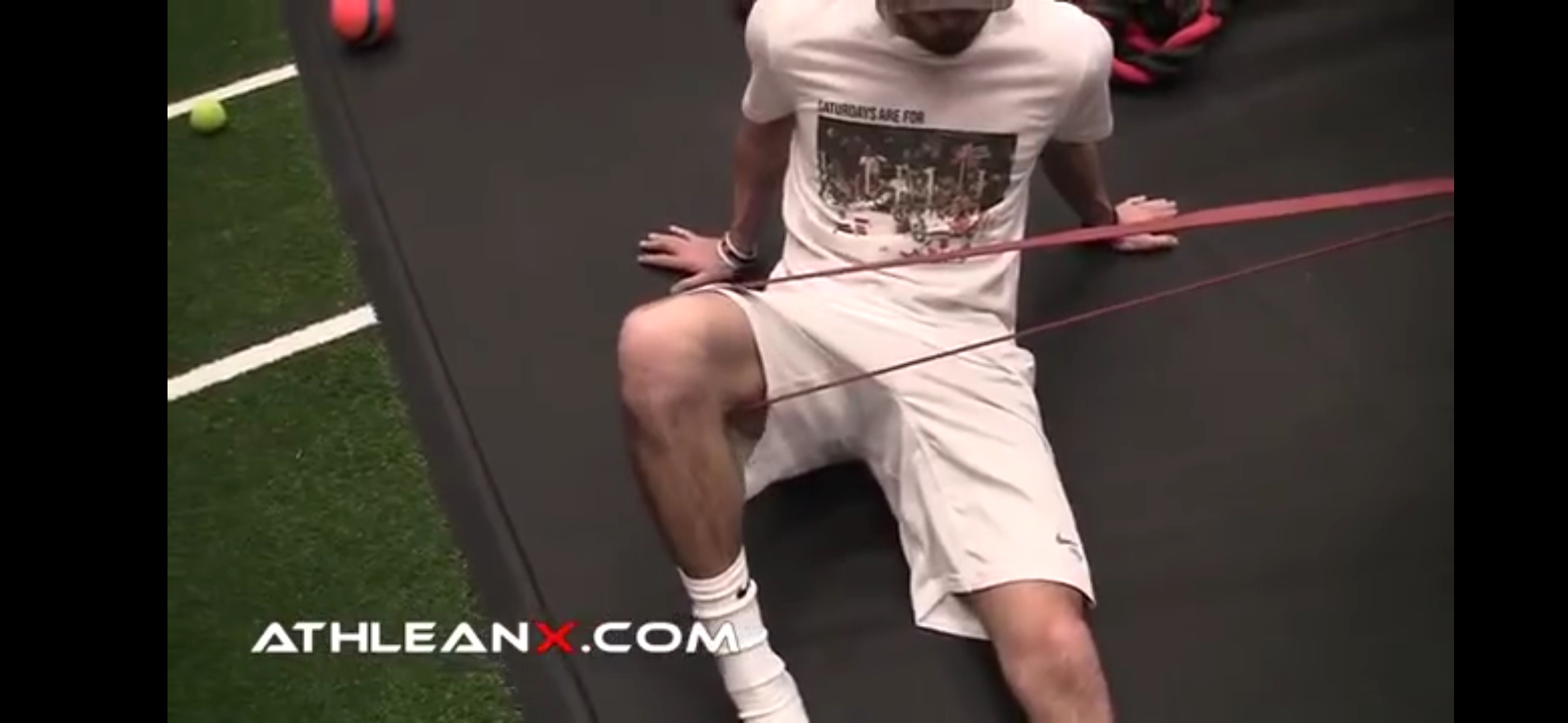 深蹲膝盖不超过脚尖就向后倒,深蹲可以改善膝盖内扣吗