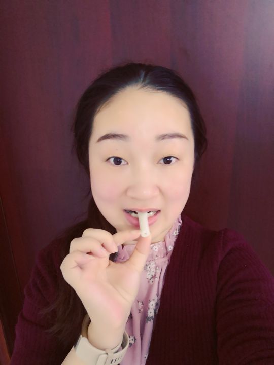 小姐姐治疗牙齿,小姐姐矫正牙齿视频