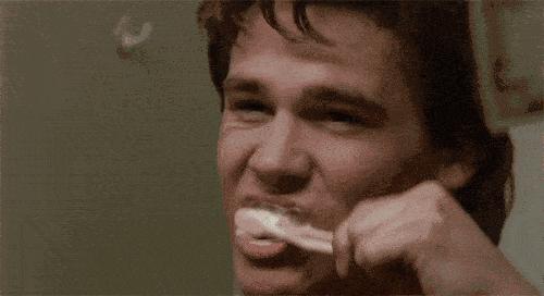 刷牙漱口杯可收纳电动牙刷,智能电动牙刷带收纳盒