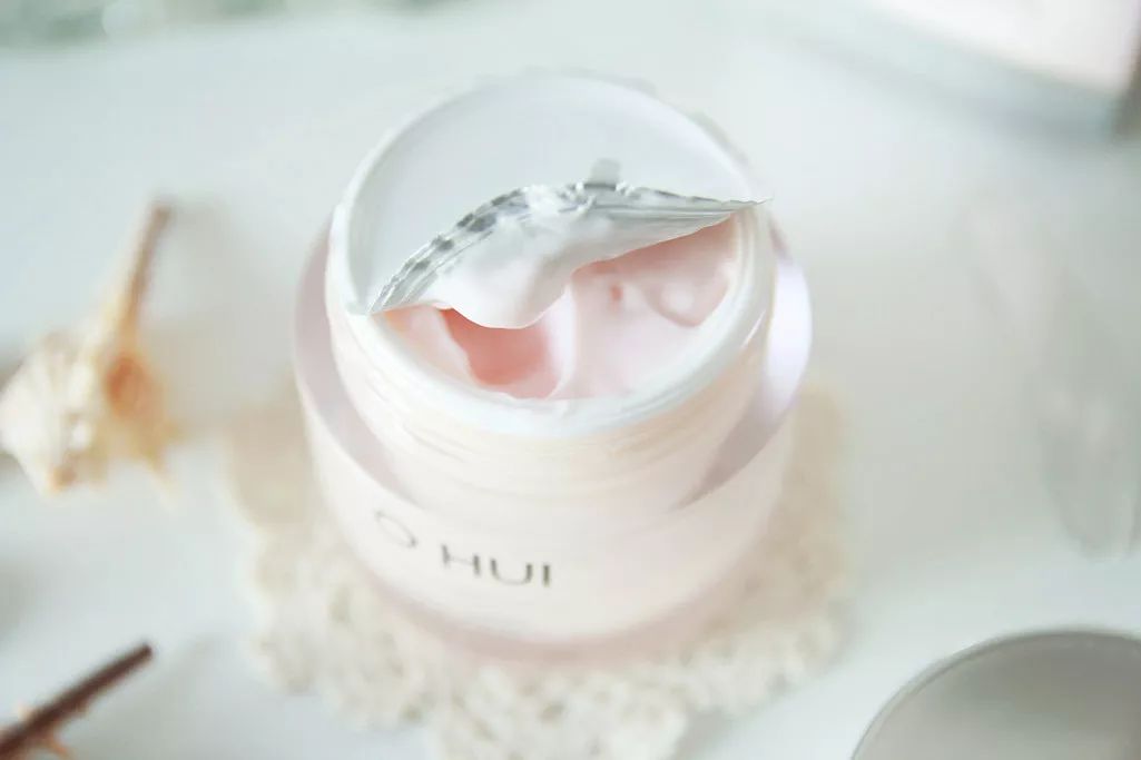 秋冬季哪款面霜好用,秋冬适合干皮补水锁水最好的面霜