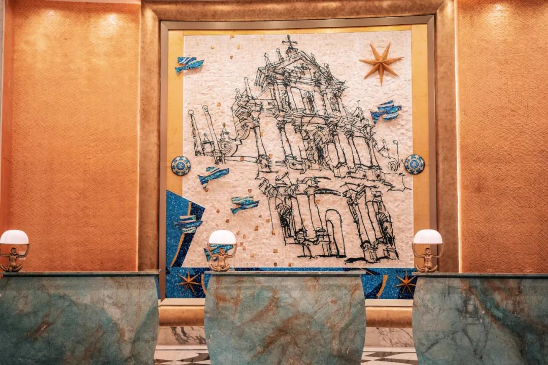 200块钱住北京,200块住酒店吃大餐