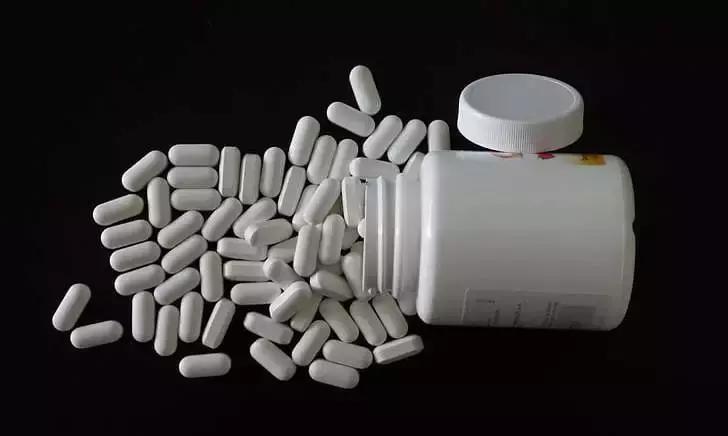 维生素食补还是药补,糖尿病患者容易缺乏哪些维生素