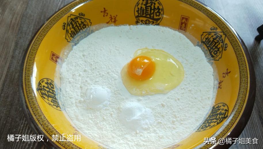 健康油条的制作方法视频,大油条做法和配方的全过程