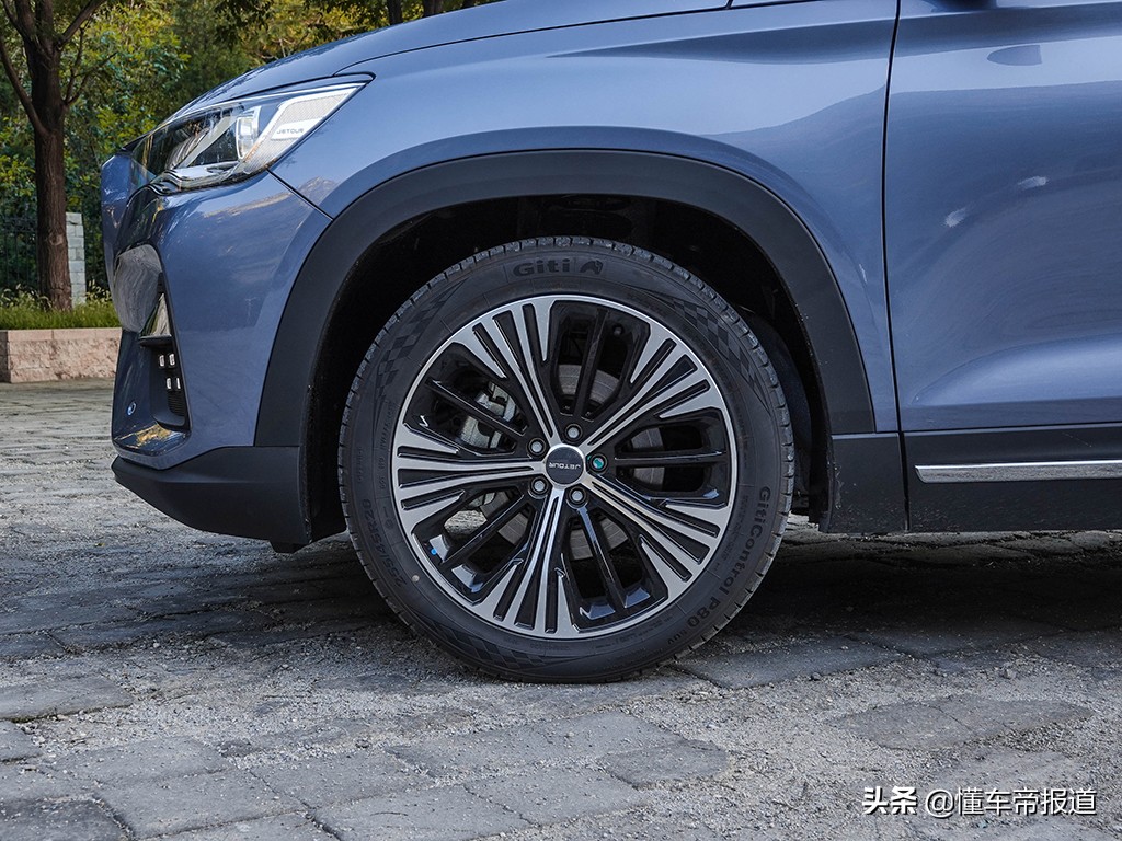 捷途x702020款1.5t手动悦行版7座,2020款捷途x70plus