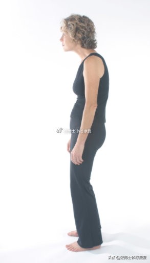 【体态矫正】骨盆后倾的形成原因与矫正训练