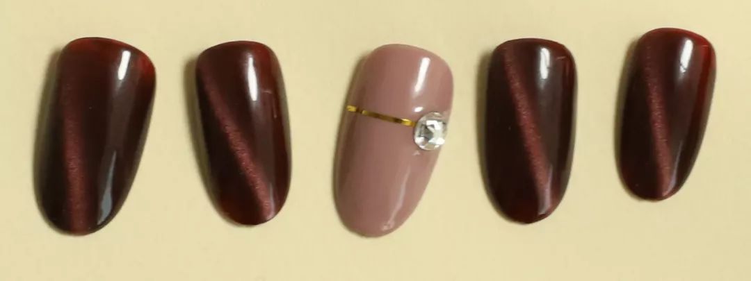 秋冬美甲小红书,美甲推荐中款ins