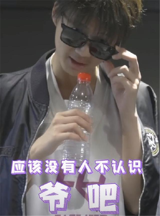 乐言主持摇头,乐言摇头晃脑视频