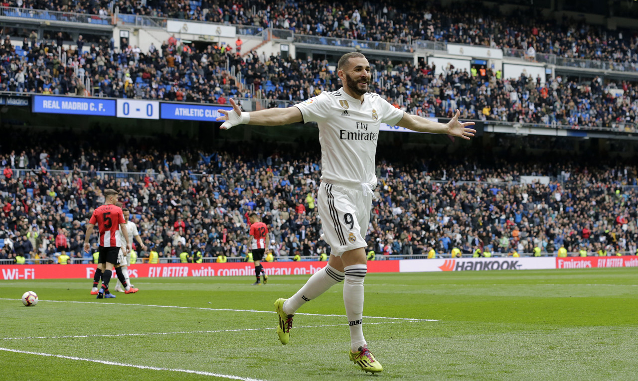 皇马致敬莫德里奇视频,皇马致敬纳瓦斯