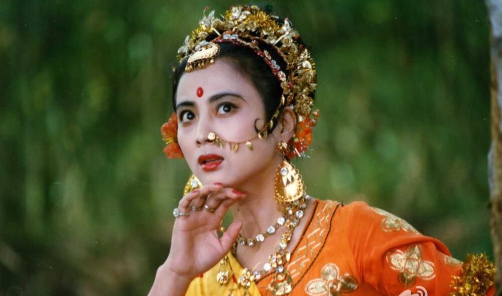 七位桃花眼女明星,拥有迷人桃花眼的女明星