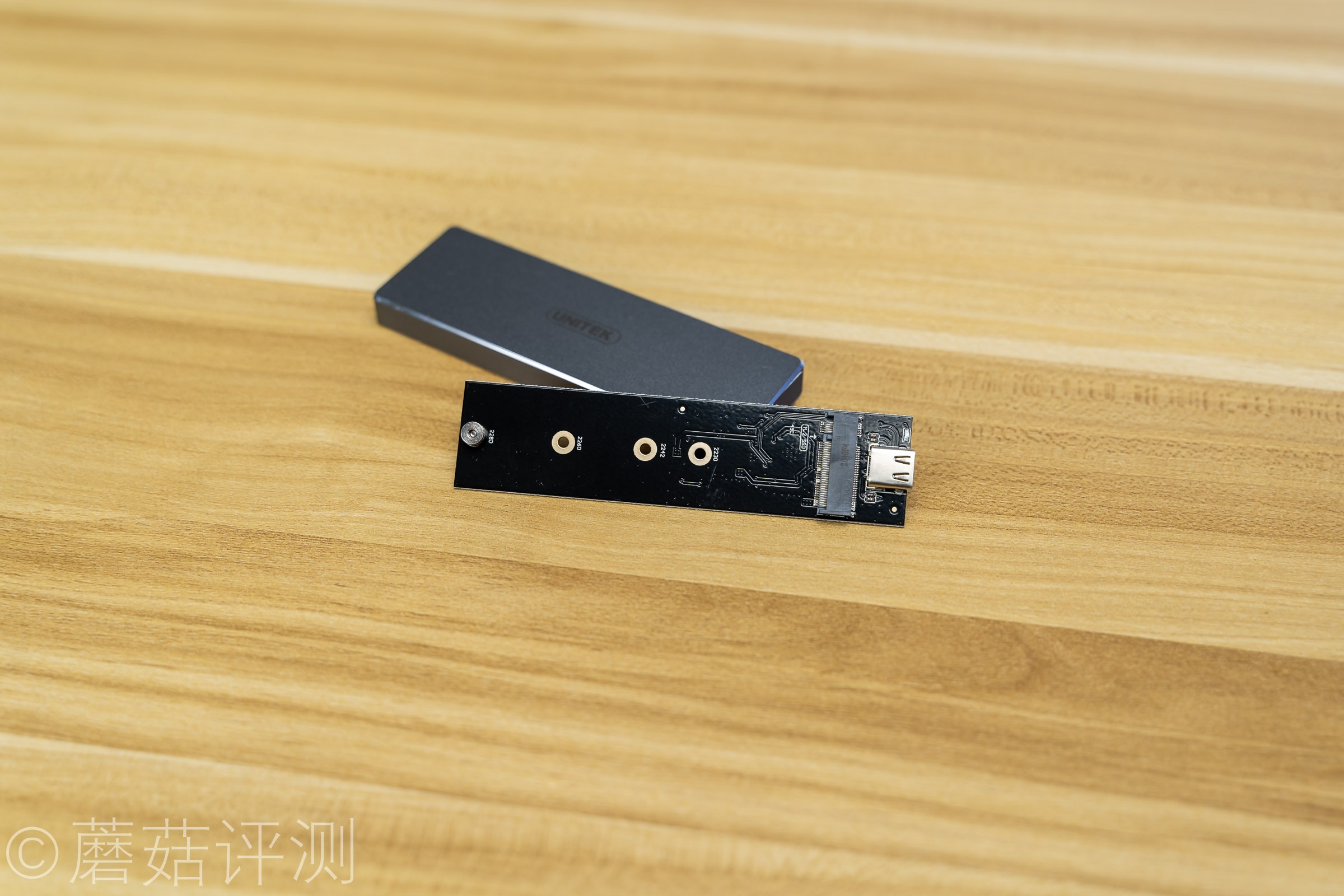 外观精致，安装便捷、优越者,UNITEKM.2硬盘盒C口SATA协议评测