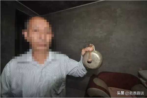 农村即将消失的阉鸡手艺,农村中消失的手工艺匠人