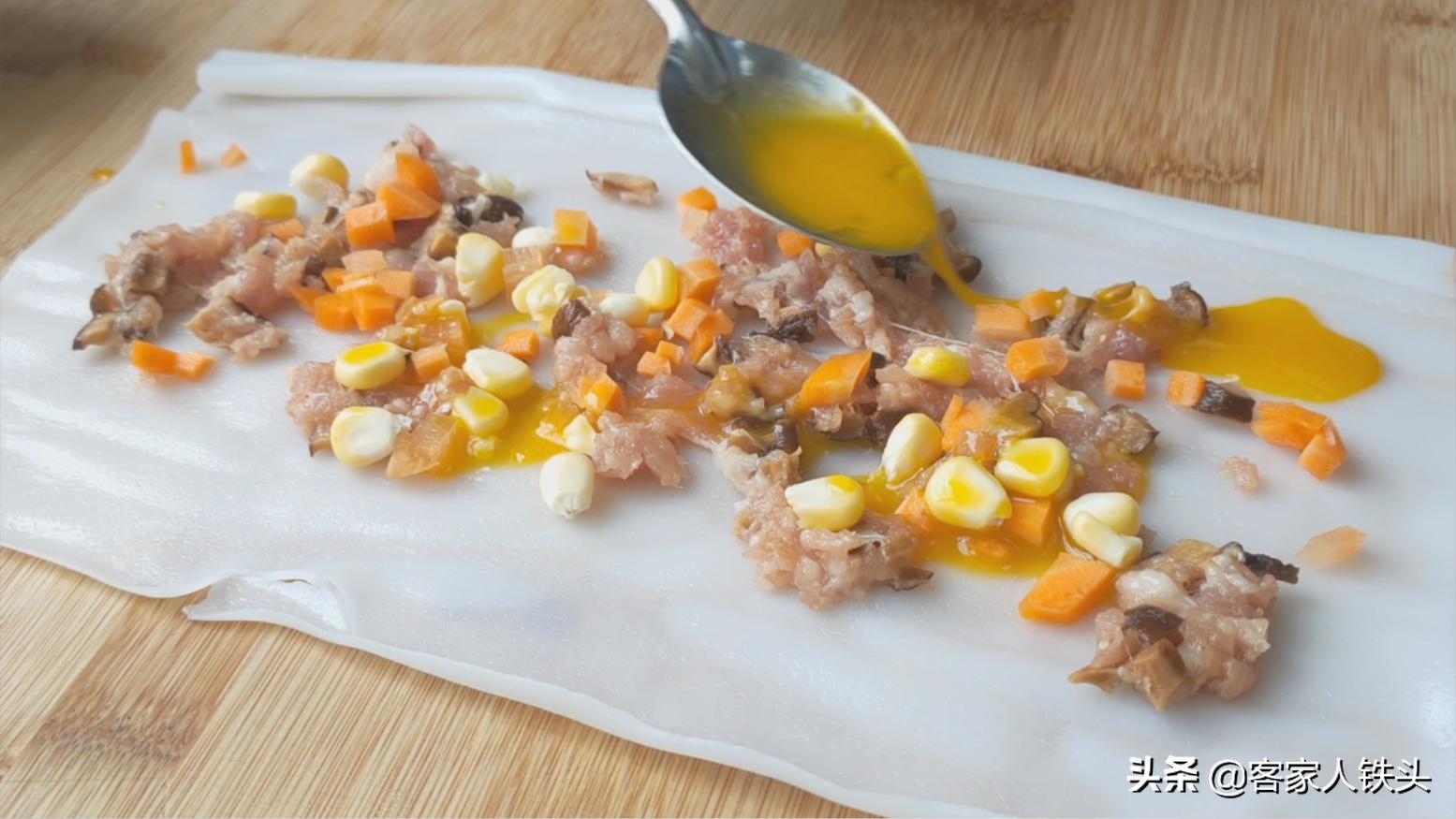 早餐猪肠粉的制作方法,猪肠粉的做法好吃家常菜