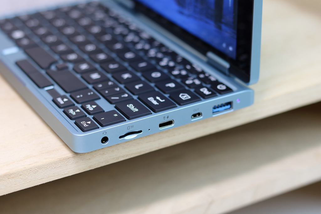 把电脑装口袋是什么操作？国产品牌壹号本出新品，网友称太迷你了