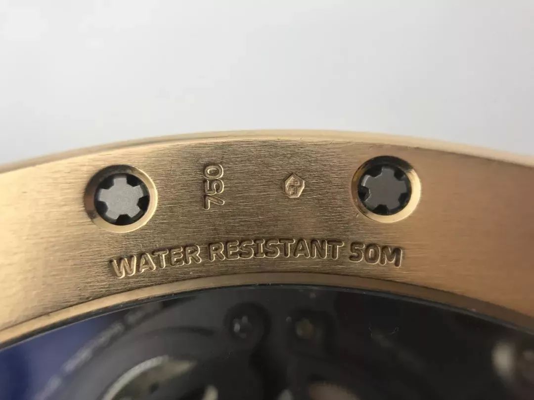 手表上的这几个英文搞懂了，买表轻松看配置！