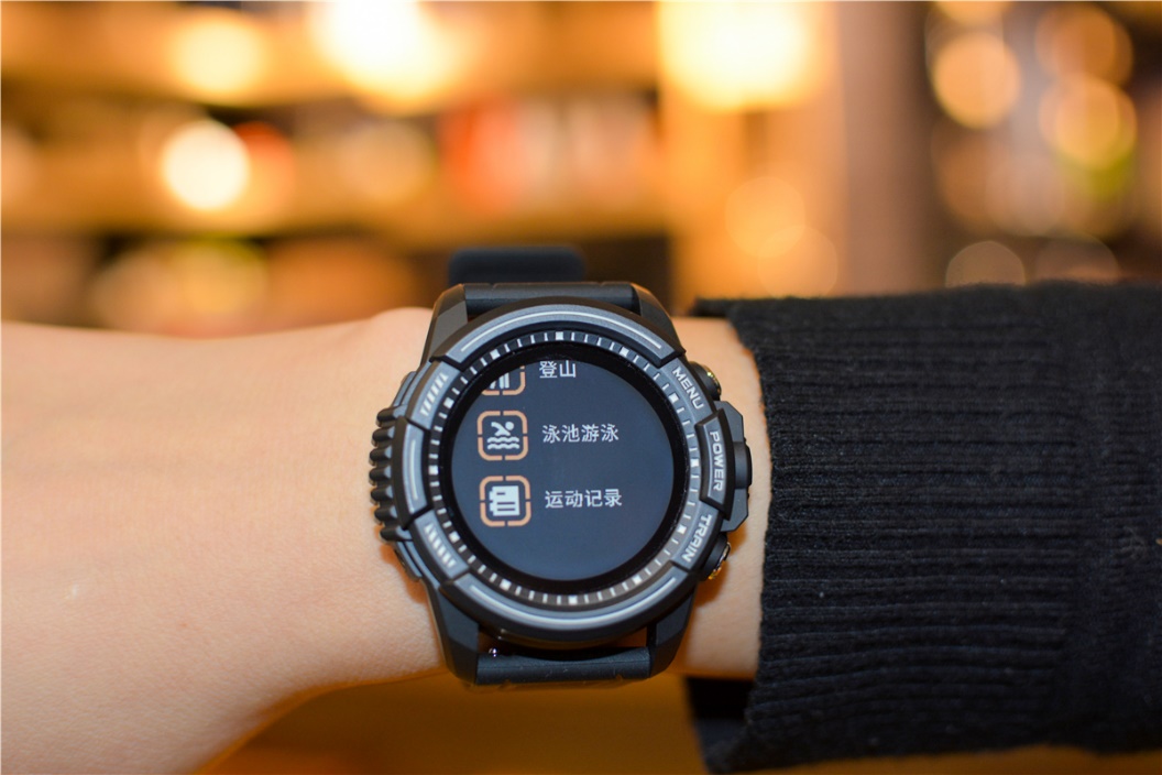 jeep智能全境界腕表值得买吗,jeep智能手表值不值得入手