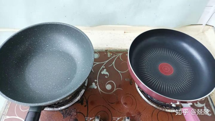 清除苏泊尔平底锅锅底发黑妙招,苏泊尔平底不粘锅煎锅需要开锅吗