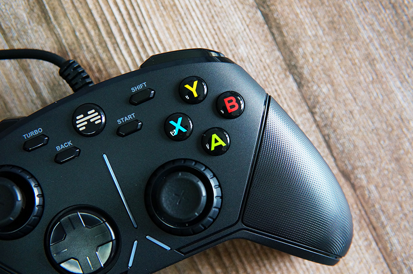 适合于游戏手柄的灵敏度,手柄北通阿修罗3