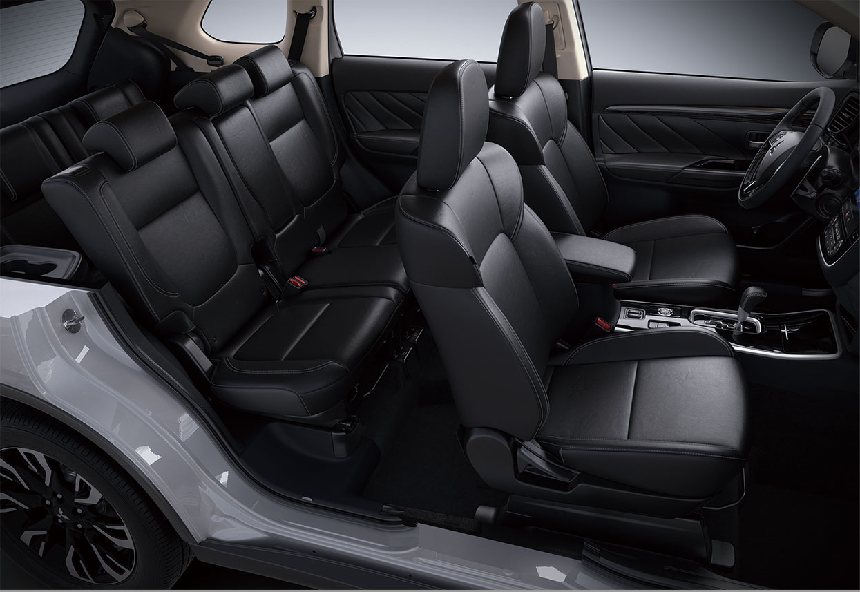 终端不到14万，单月卖出8987台，三菱欧蓝德：谁敢说我老？