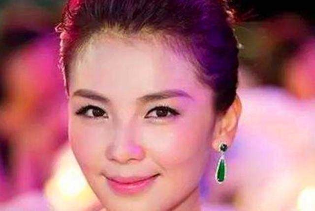 头型扁是睡的吗,头型是扁的