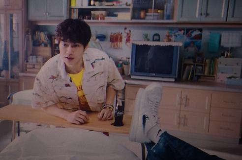 小小的愿望球鞋片段,说说你在学校最喜欢穿的球鞋