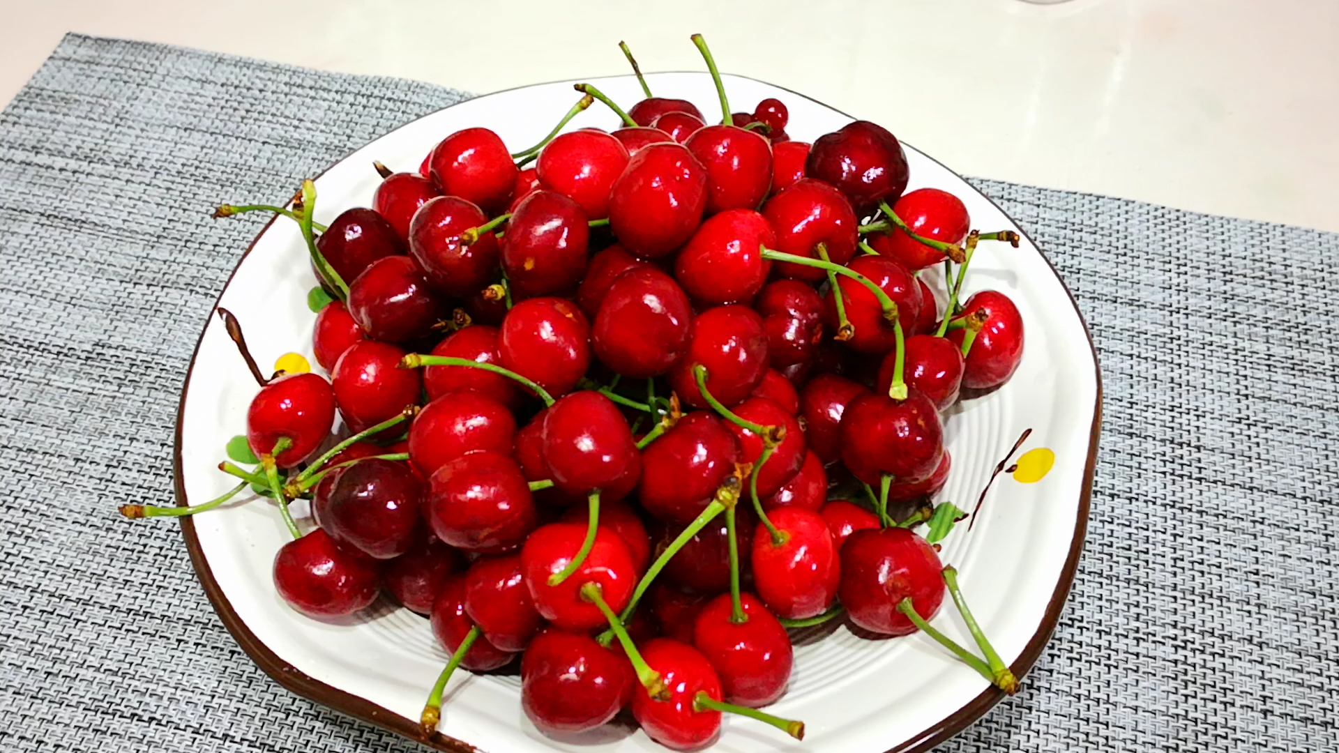 怎么避免樱桃里有虫子,大樱桃虫子怎么去除