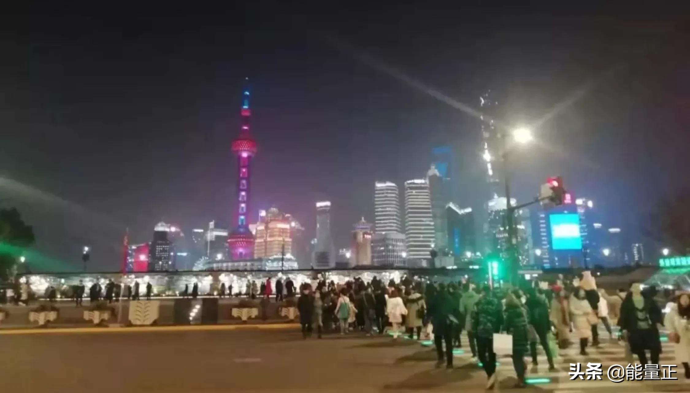 与确诊患者同乘一辆公交车,502路公交车确诊患者