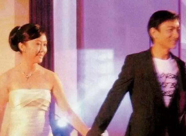 刘德华为啥娶朱丽倩,刘德华娶朱丽倩的真正原因