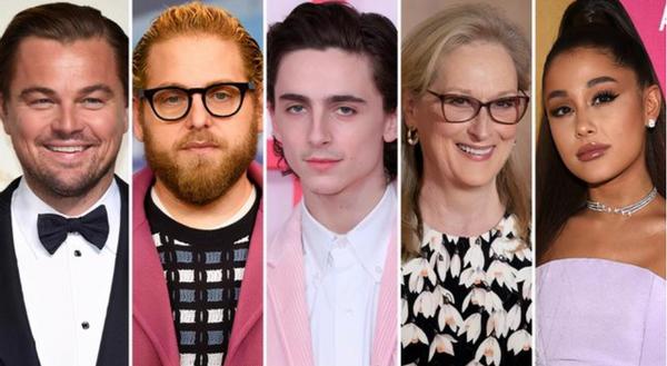 大表姐拍戏被玻璃片击中,眼皮划伤流血不止,网友:*破爆**戏好危险