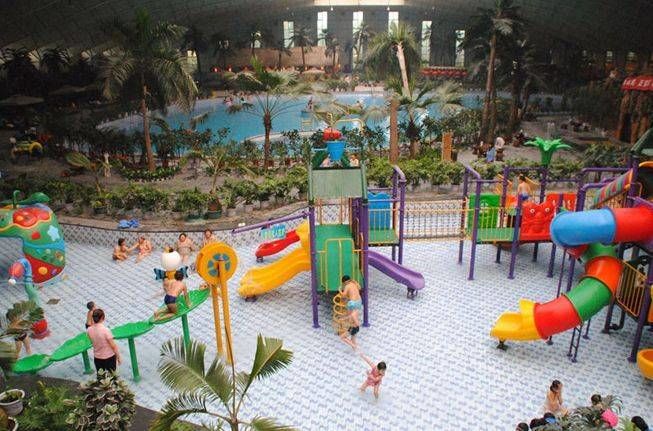 北京运河苑温泉水世界，好似闹市中的“瑶池仙境”，乐在水世界