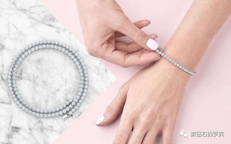 珠宝销售技巧1762：怎样夸顾客，让他对你印象加分？