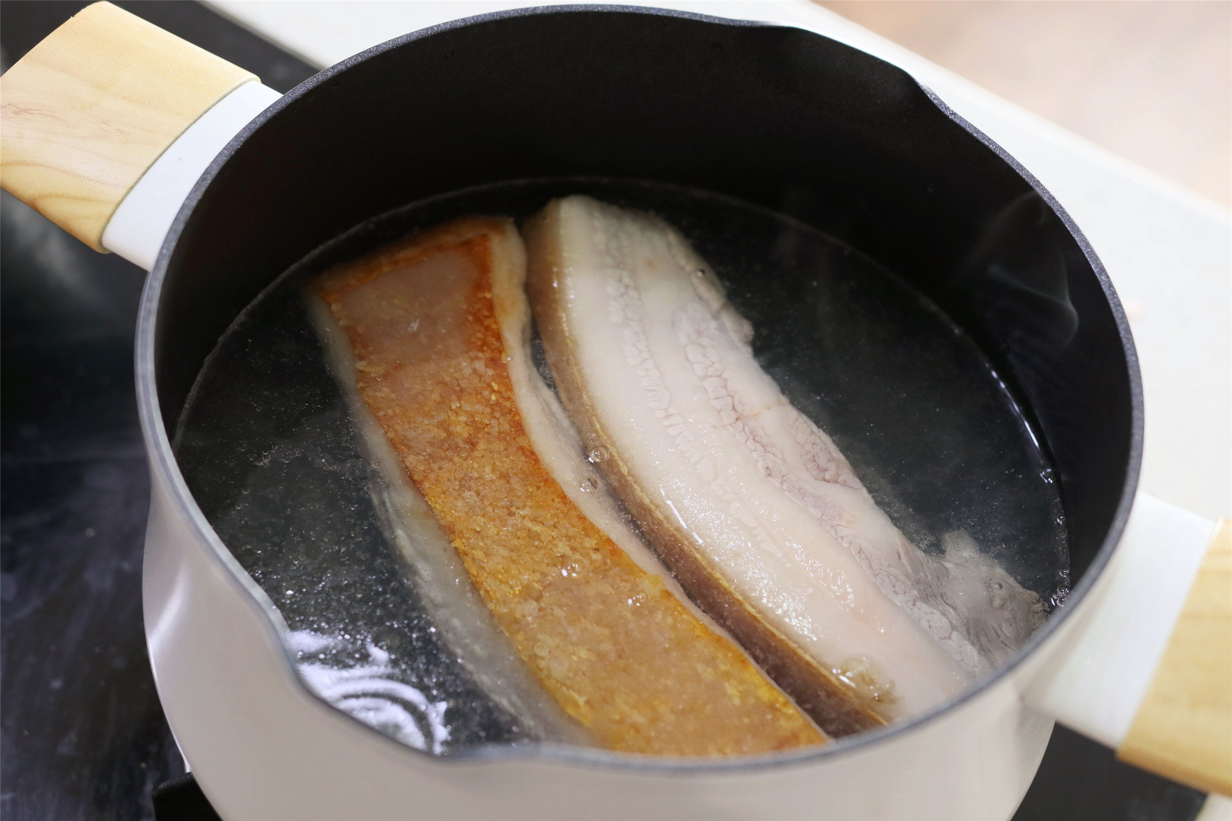 肥而不腻入口即化的红烧肉,做红烧肉记住3个关键步骤